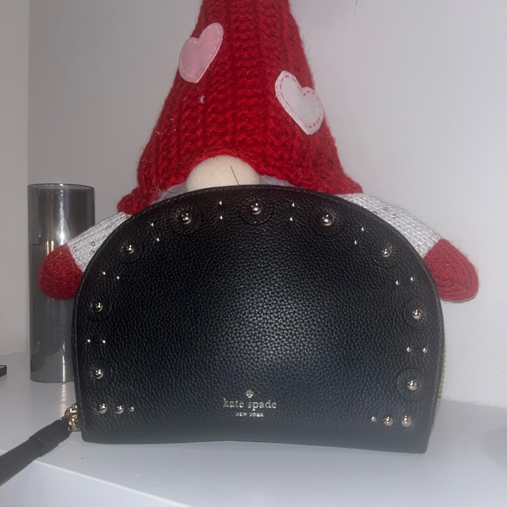 Kate Spade Shara Larchmont Avenue Studded
Black Wristlet